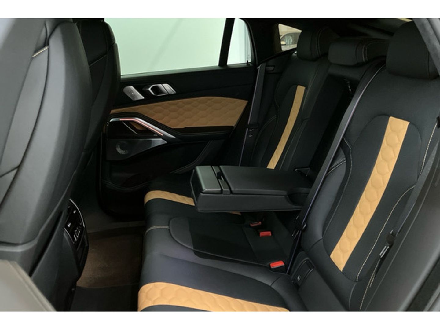 BMW M X6 M 441 kW (600 CV)