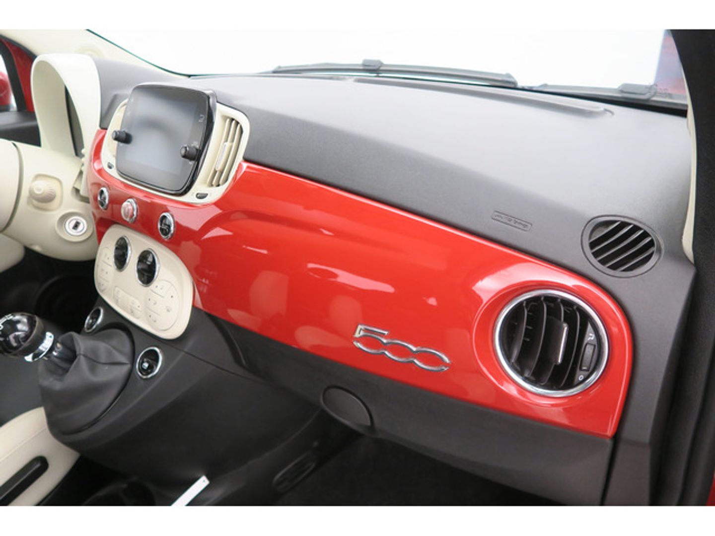 Fiat 500 1.0 Hybrid Dolcevita 51 kW (70 CV)