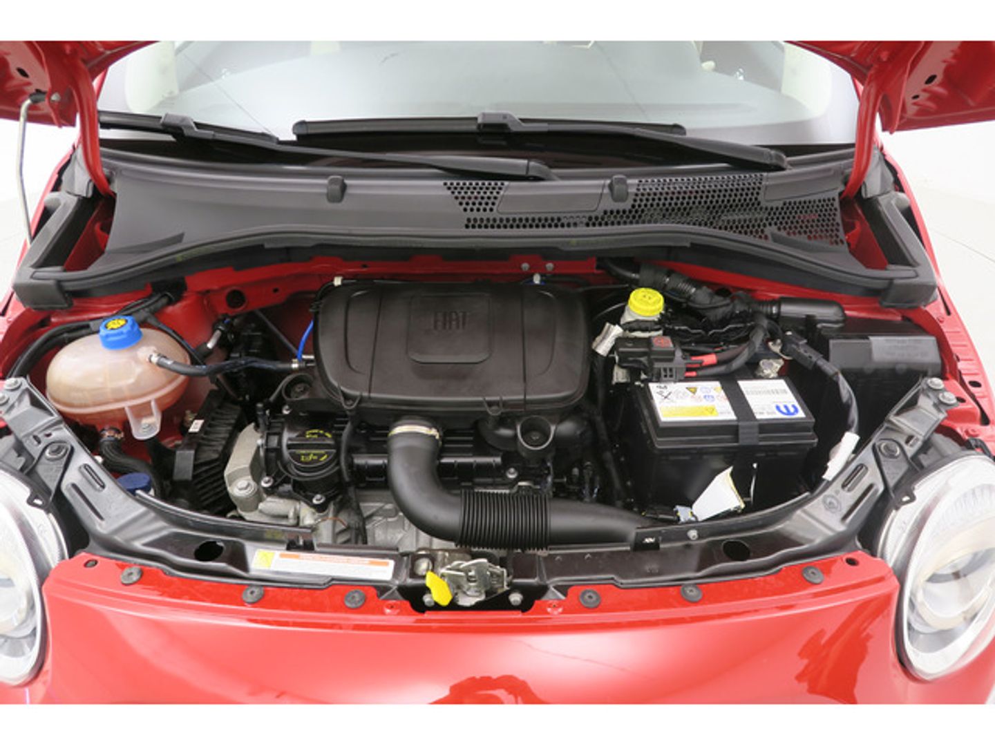 Fiat 500 1.0 Hybrid Dolcevita 51 kW (70 CV)