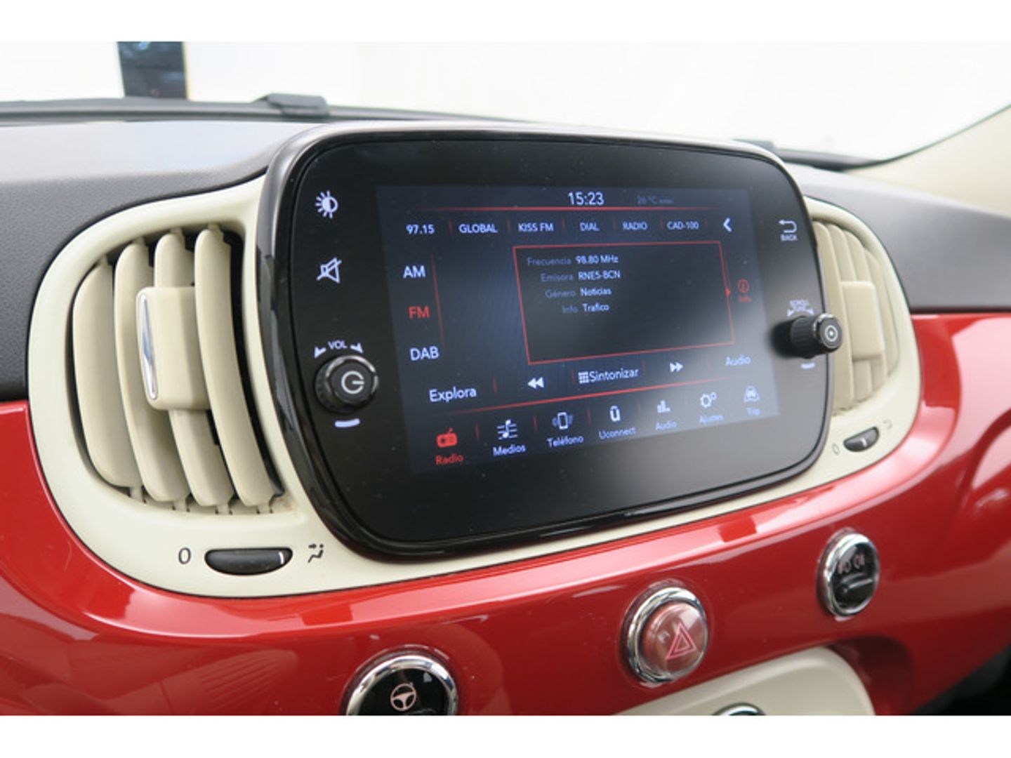 Fiat 500 1.0 Hybrid Dolcevita 51 kW (70 CV)