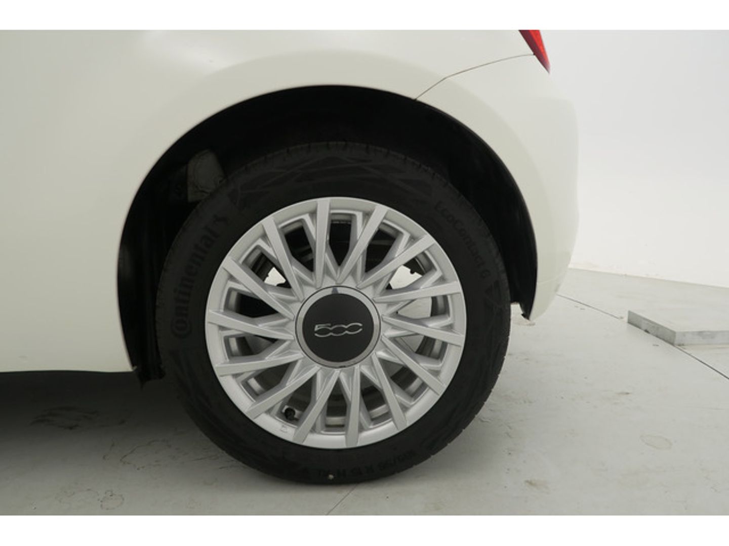 Fiat 500C 1.0 Hybrid Dolcevita 51 kW (70 CV)