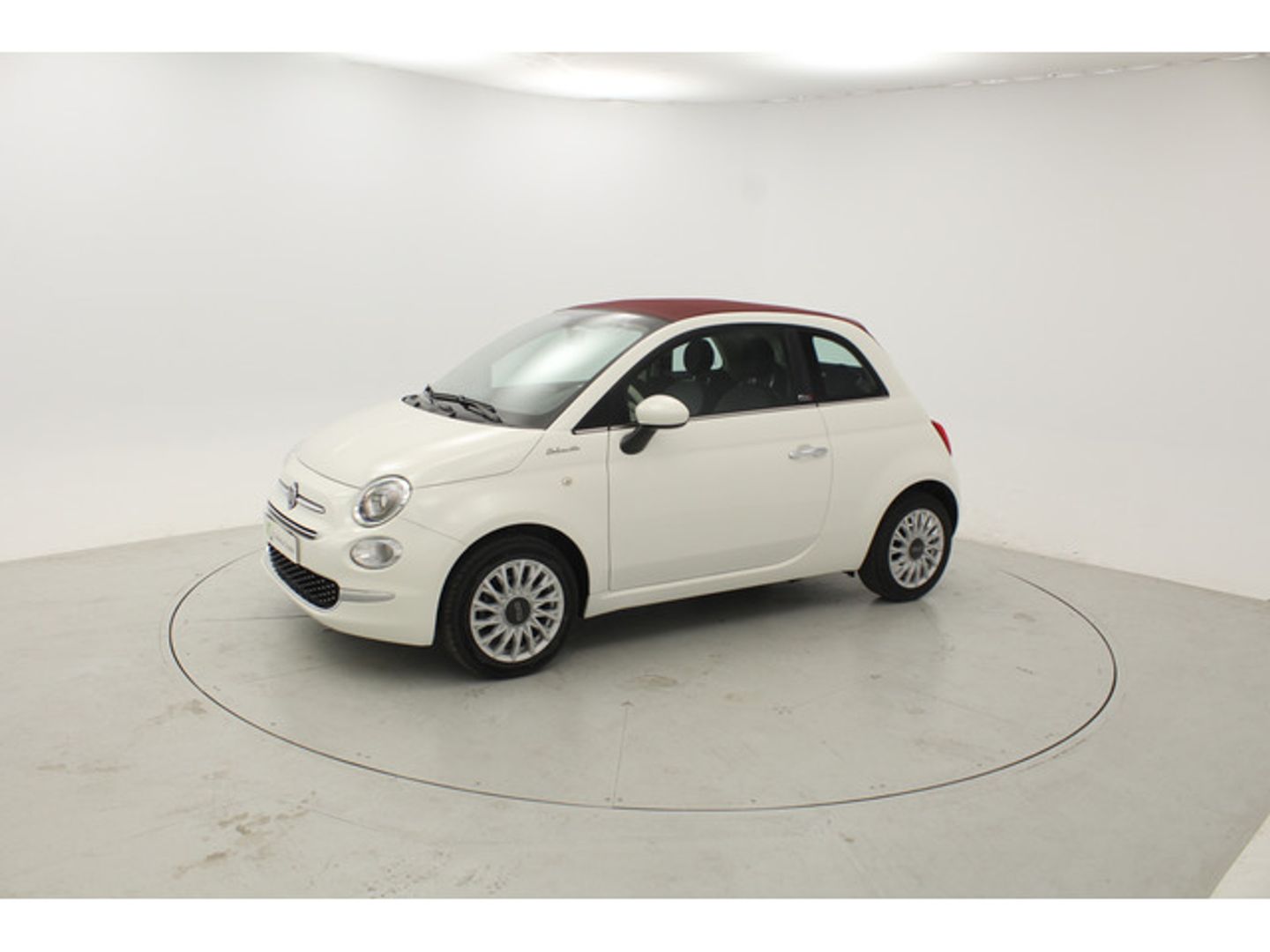Fiat 500C 1.0 Hybrid Dolcevita 51 kW (70 CV)