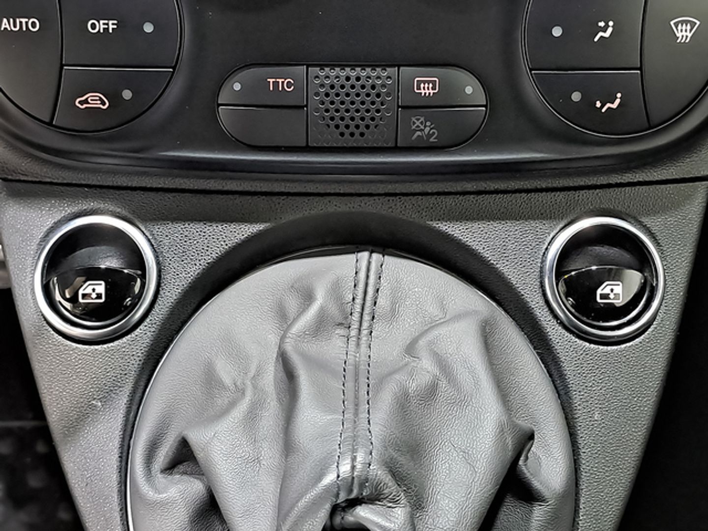 Abarth 500 1.4 16v T-Jet 595 Scorpione Oro 121 kW (165 CV)
