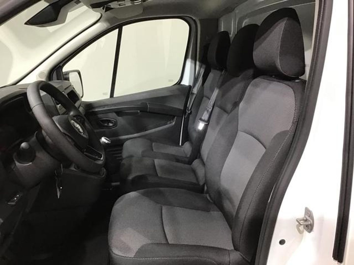 Nissan Primastar Furgon 2.0 dCi L1H1 1T Go 81 kW (110 CV)