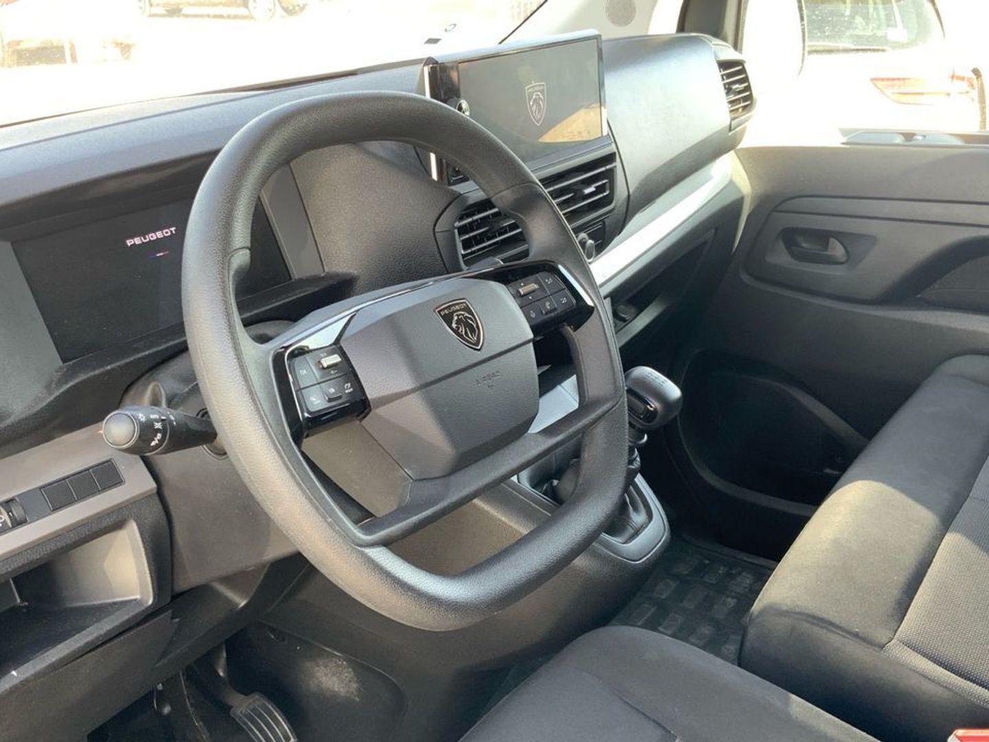 Peugeot Expert Furgon BlueHDi 120 S&S Standard 88 kW (120 CV)