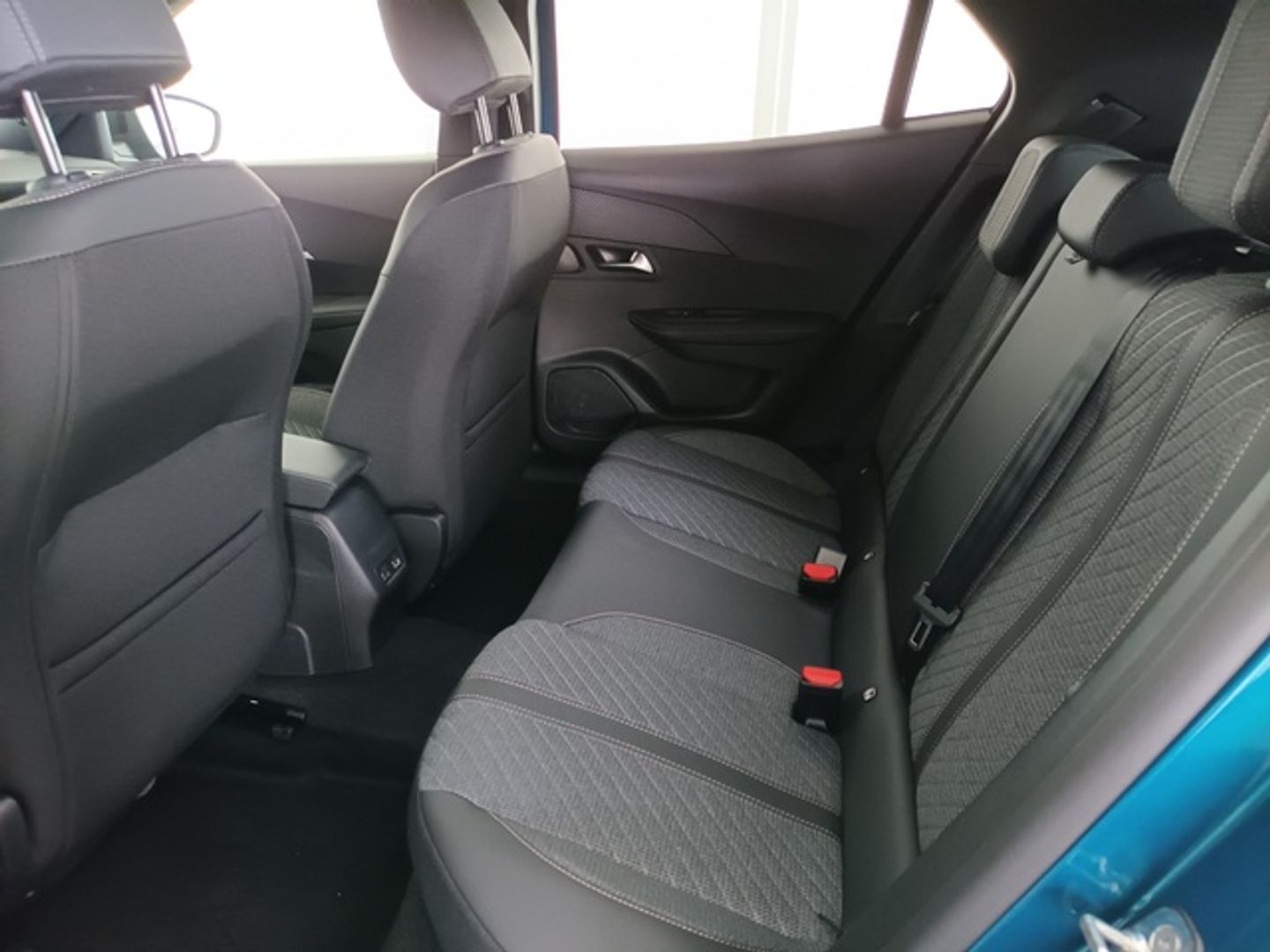 Peugeot 2008 PureTech 100 S&S Allure 75 kW (100 CV)