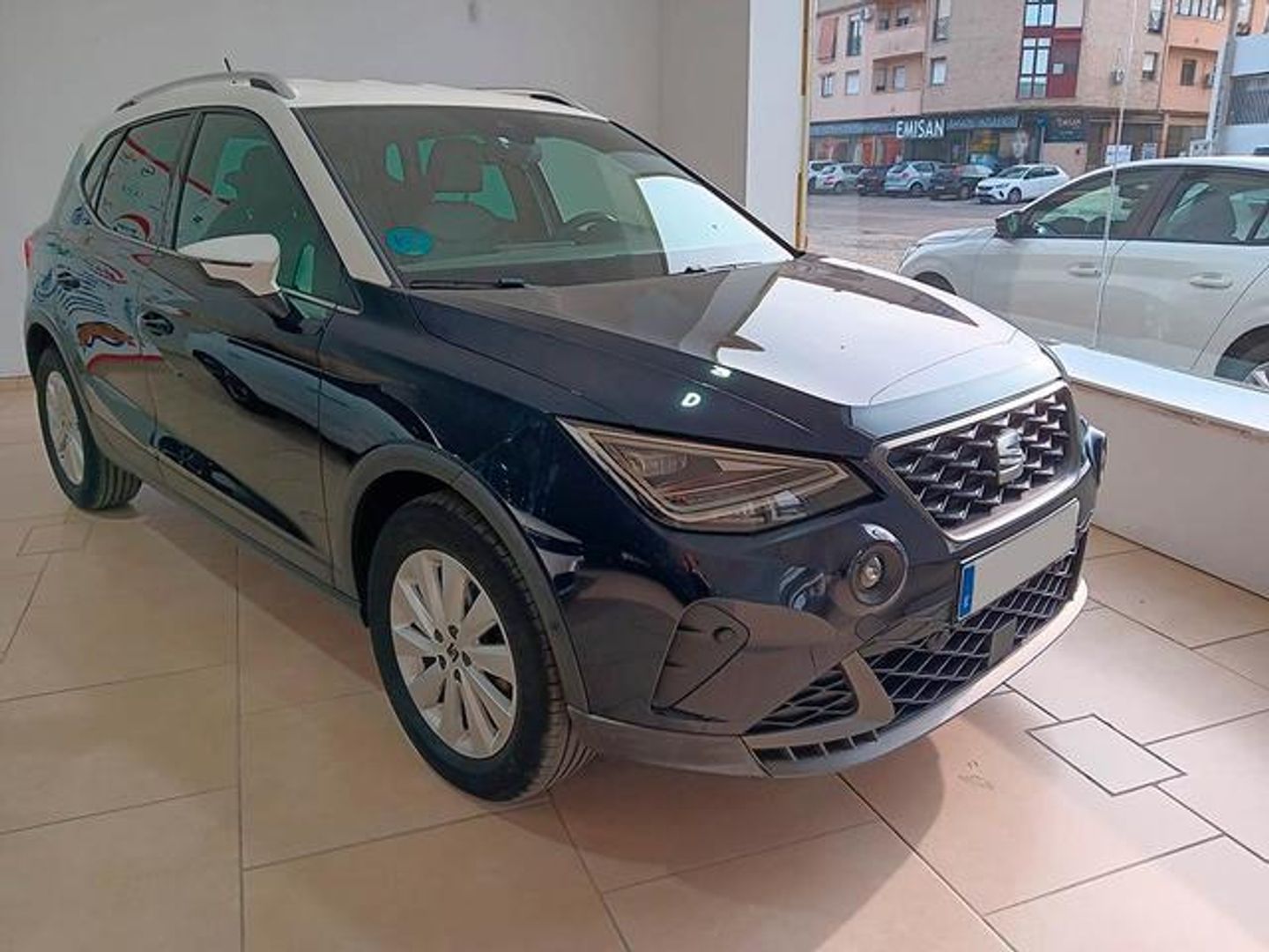 SEAT Arona 1.0 TSI S&S FR 81 kW (110 CV) Azul SUV