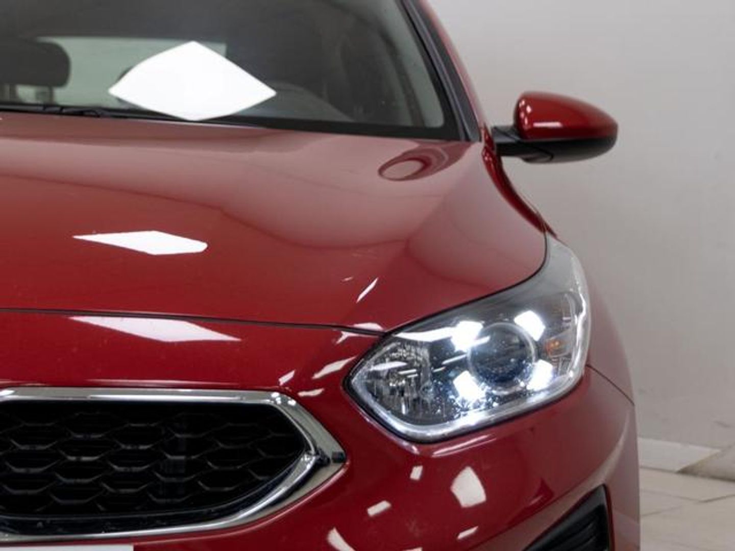 Kia Ceed Tourer 1.6 MHEV iMT Concept 100 kW (136 CV)