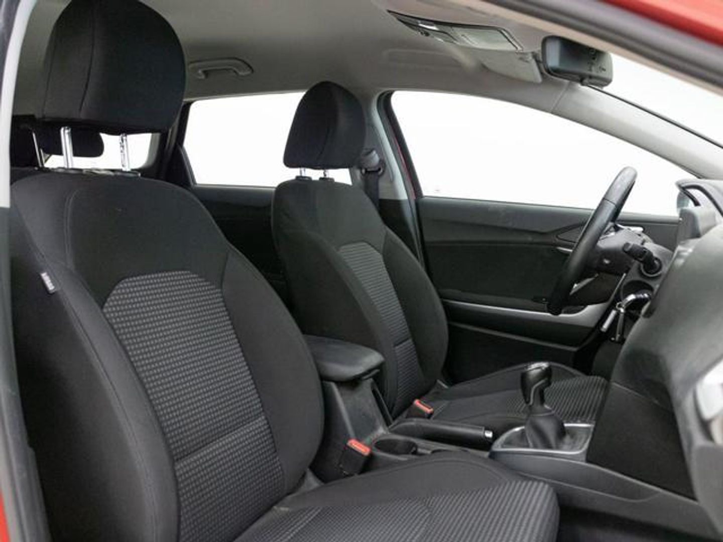Kia Ceed Tourer 1.6 MHEV iMT Concept 100 kW (136 CV)
