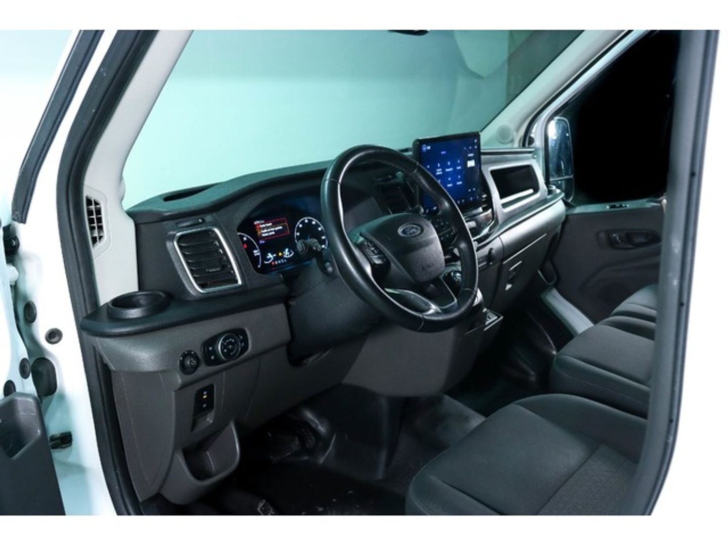 Ford Transit Furgon 390 BEV L3 Trend RWD 135 kW (184 CV)