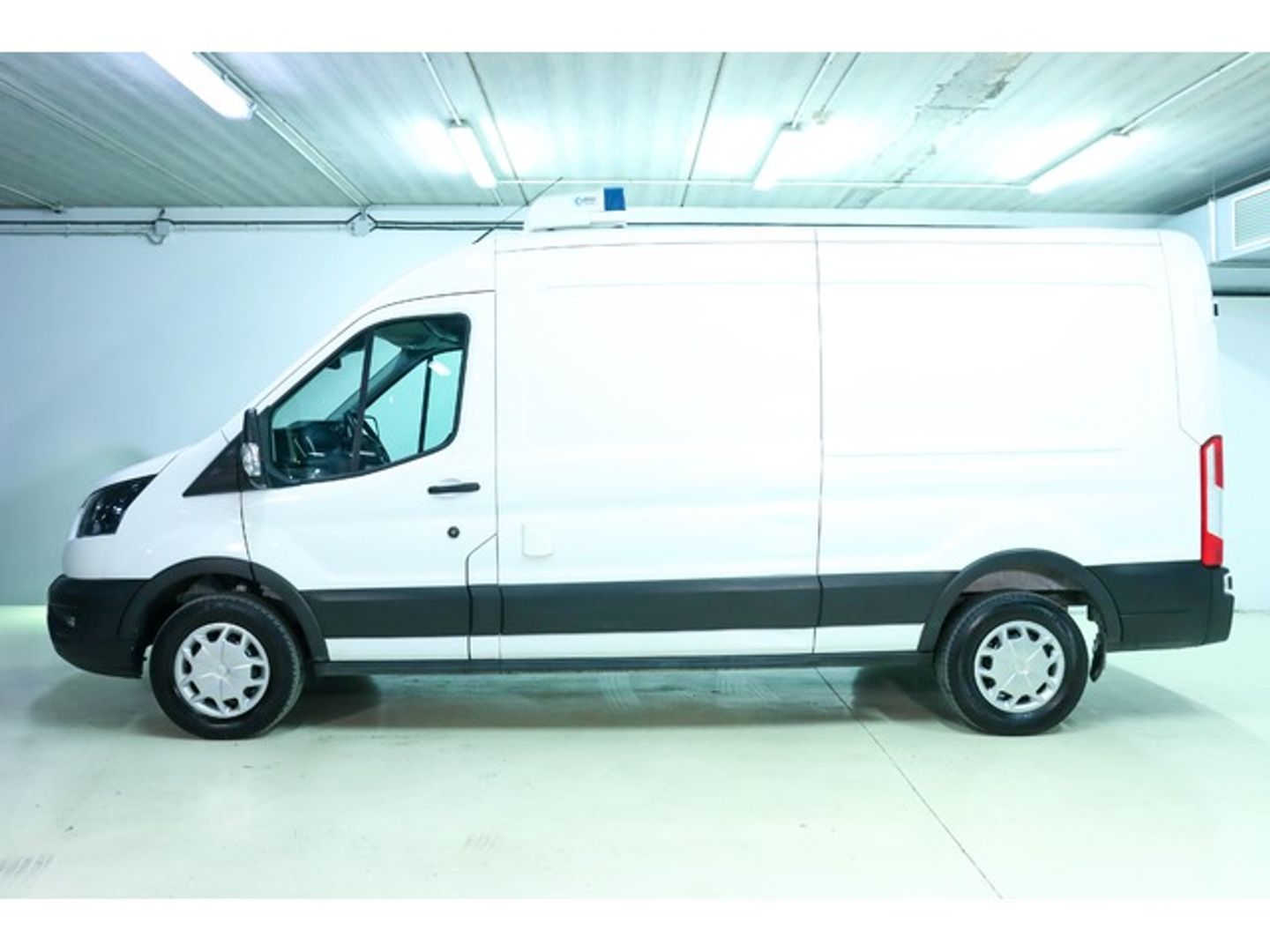 Ford Transit Furgon 390 BEV L3 Trend RWD 135 kW (184 CV)