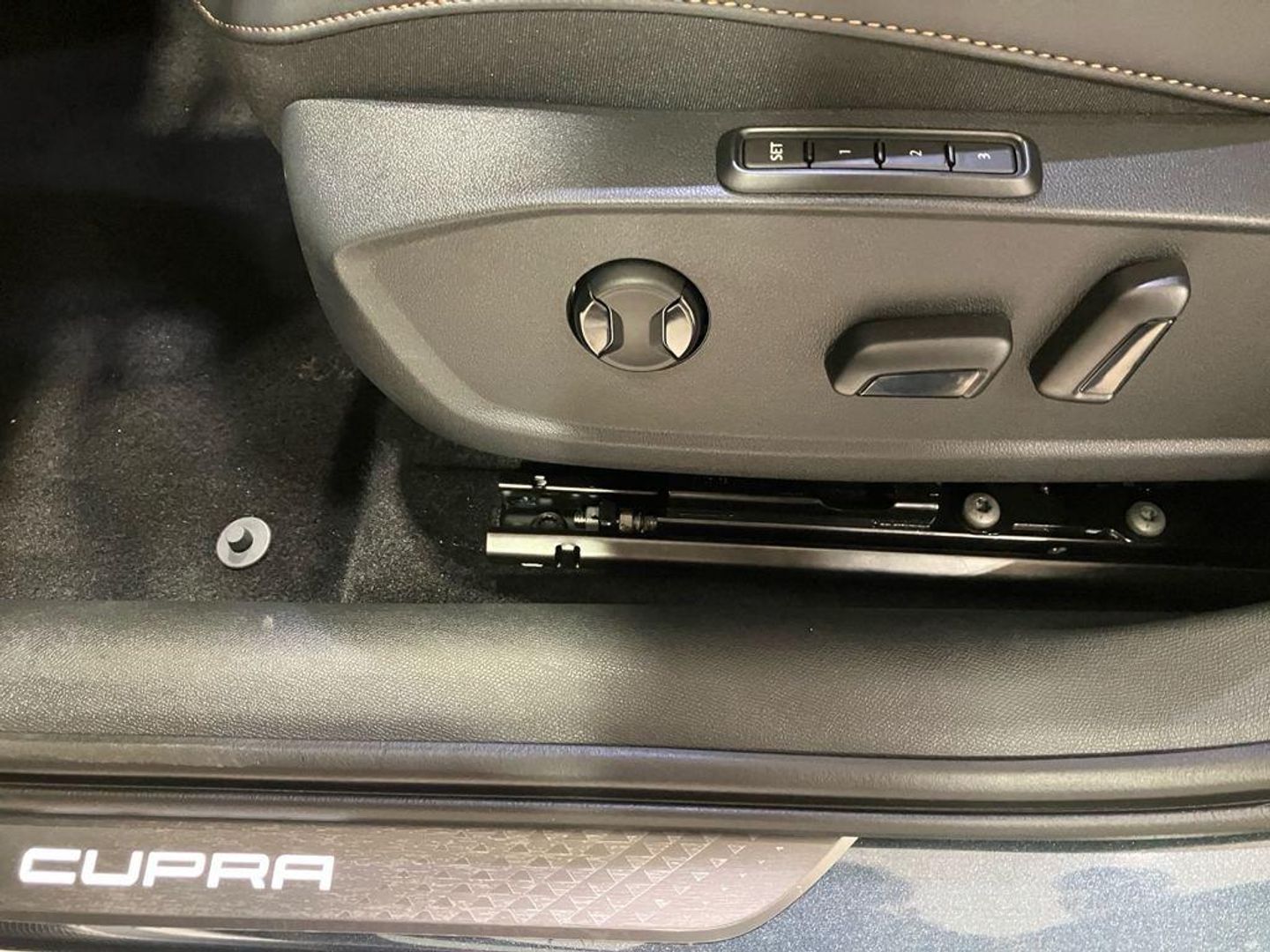CUPRA León 1.5 eTSI Launch Edition DSG 110 kW (150 CV)