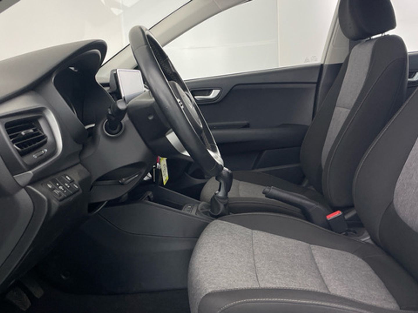 Kia Stonic 1.0 T-GDi MHEV iMT Concept 74 kW (100 CV)