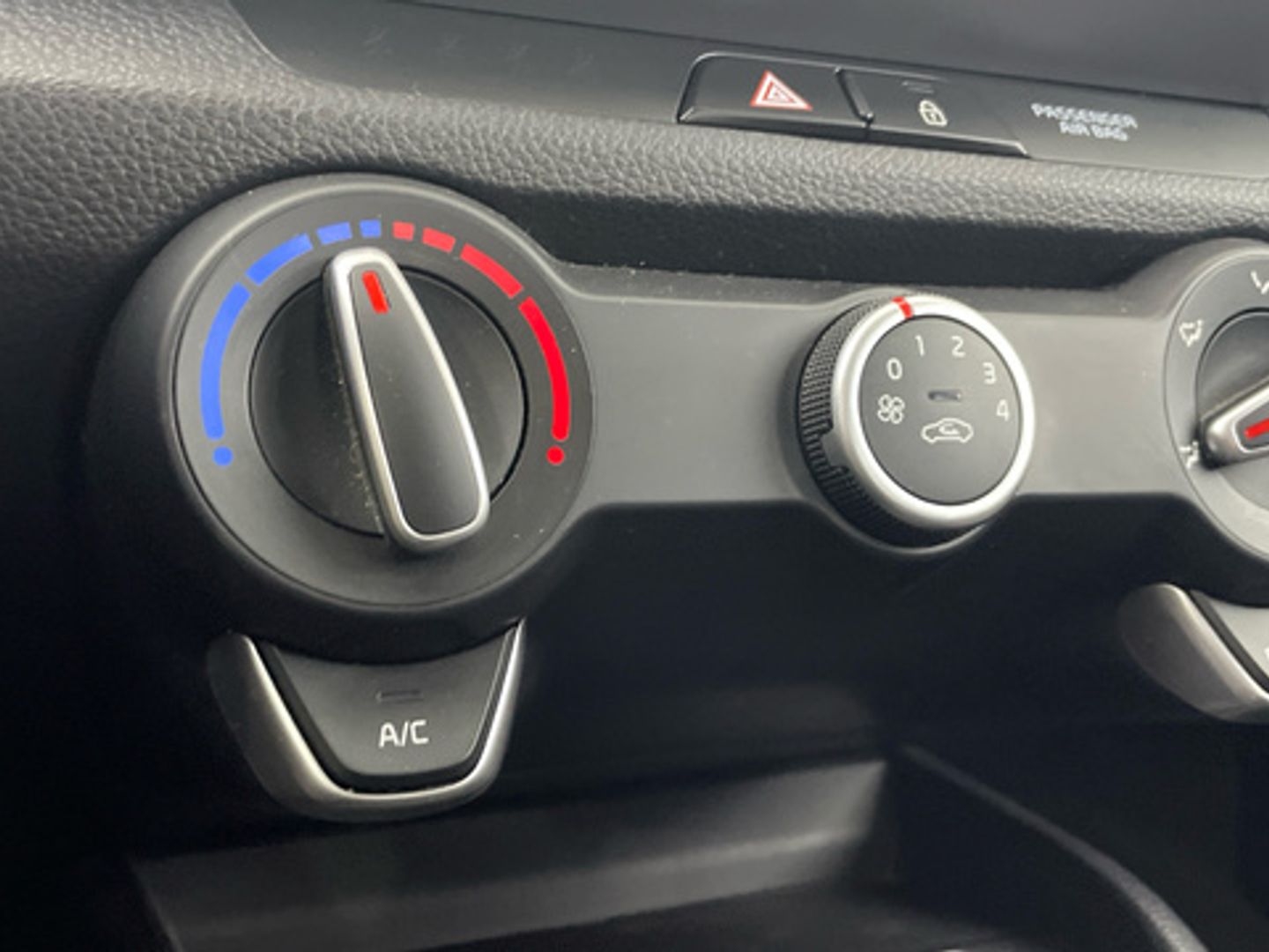 Kia Stonic 1.0 T-GDi MHEV iMT Concept 74 kW (100 CV)
