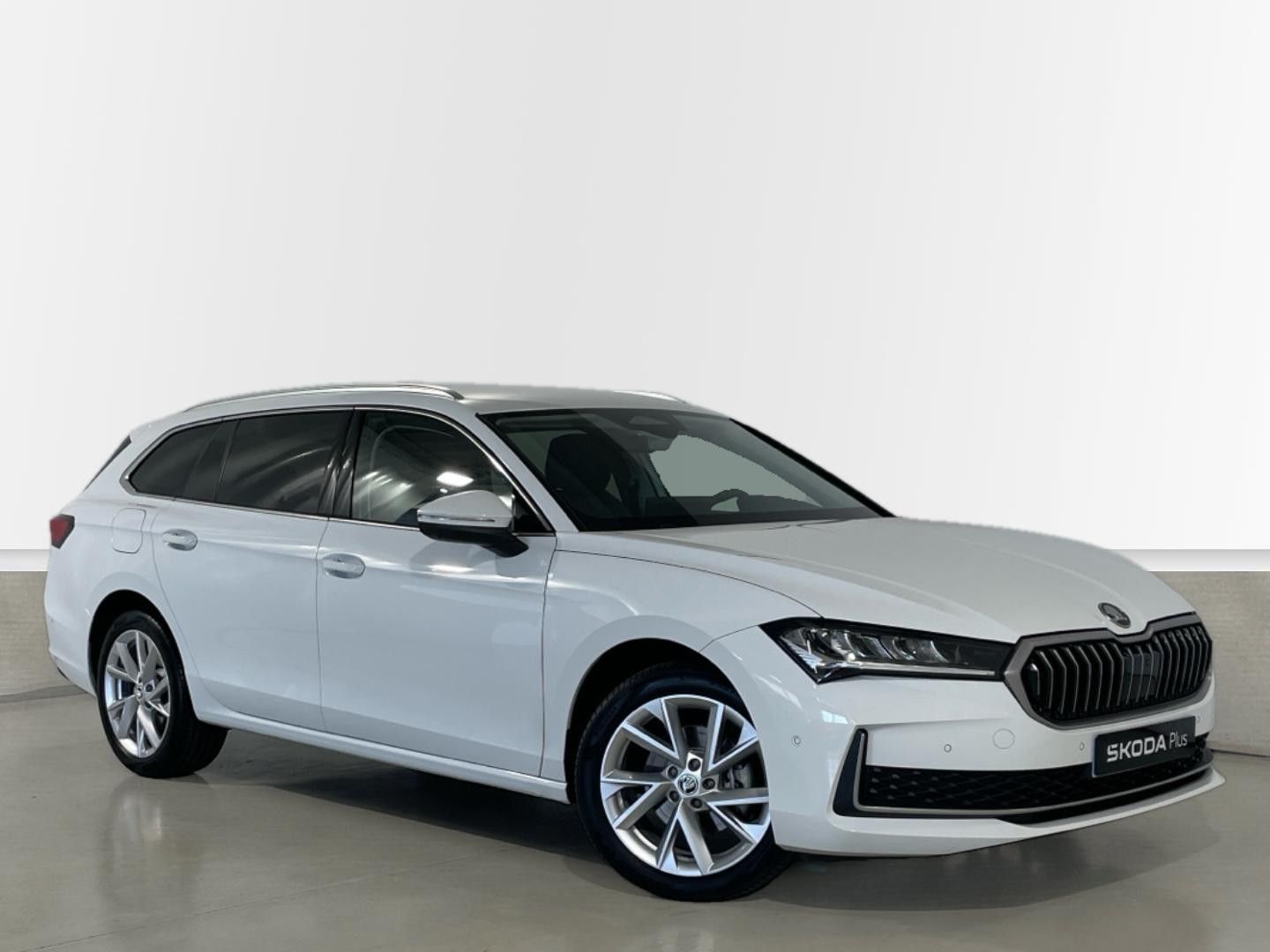 Skoda Superb Combi 1.5 TSI m-HEV Selection DSG 110 kW (150 CV) Blanco Familiar