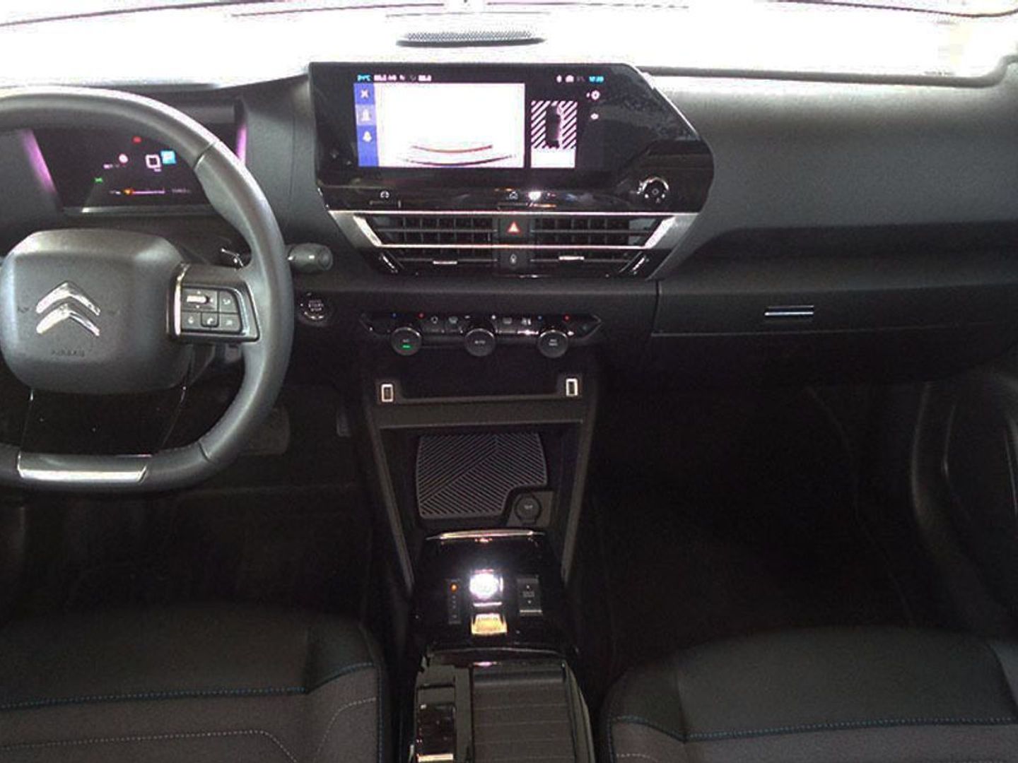 Citroen C4 Hybrid 136 Plus e-DCS6 100 kW (136 CV)