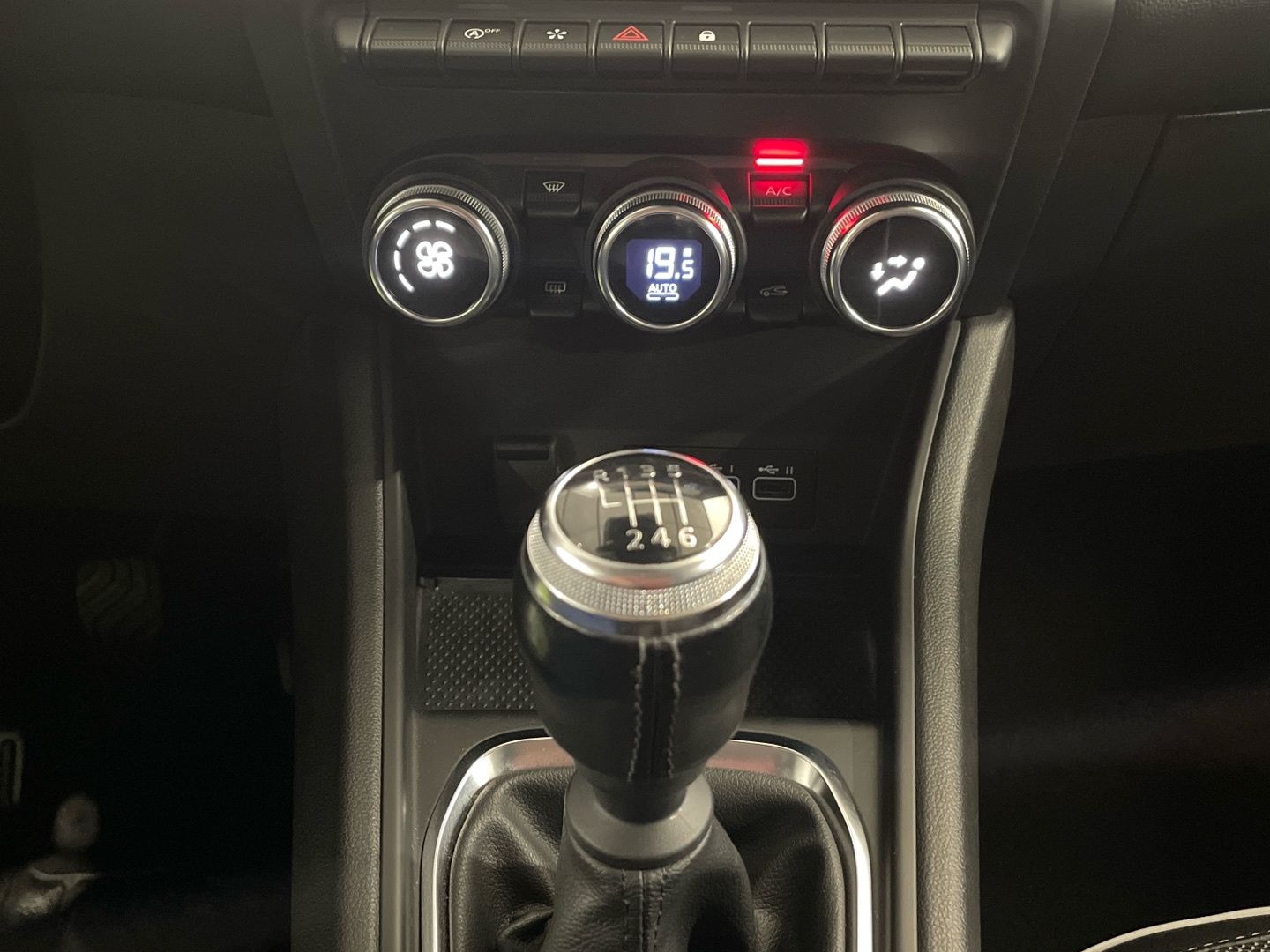 Renault Captur Techno TCe 66 kW (90 CV)