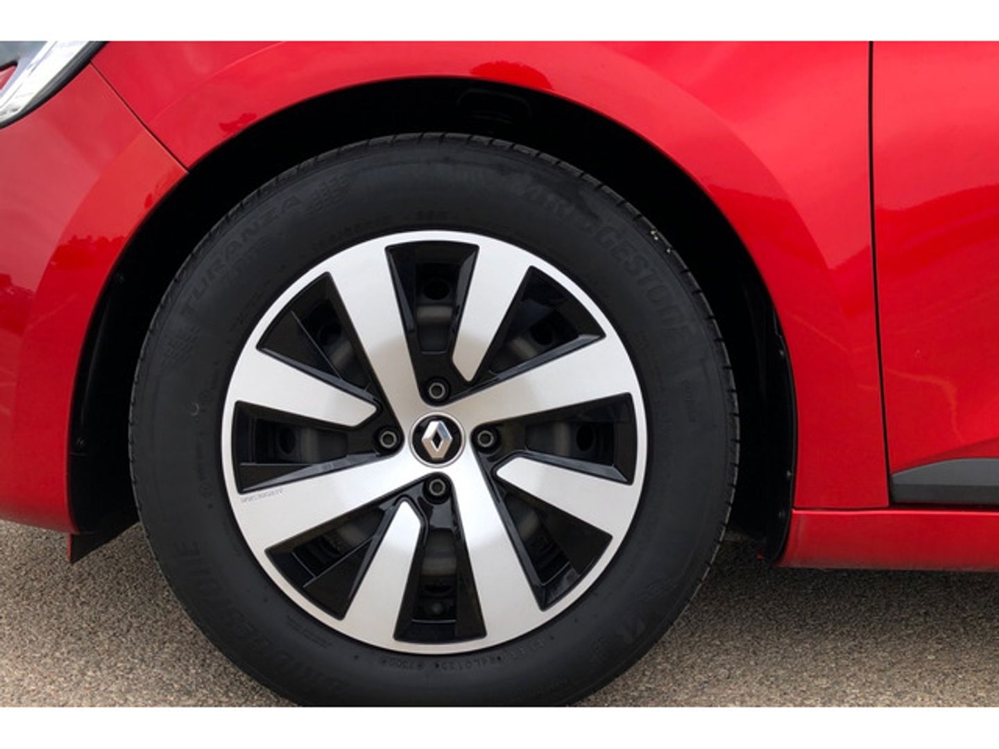 Renault Clio Equilibre TCe 66 kW (90 CV)