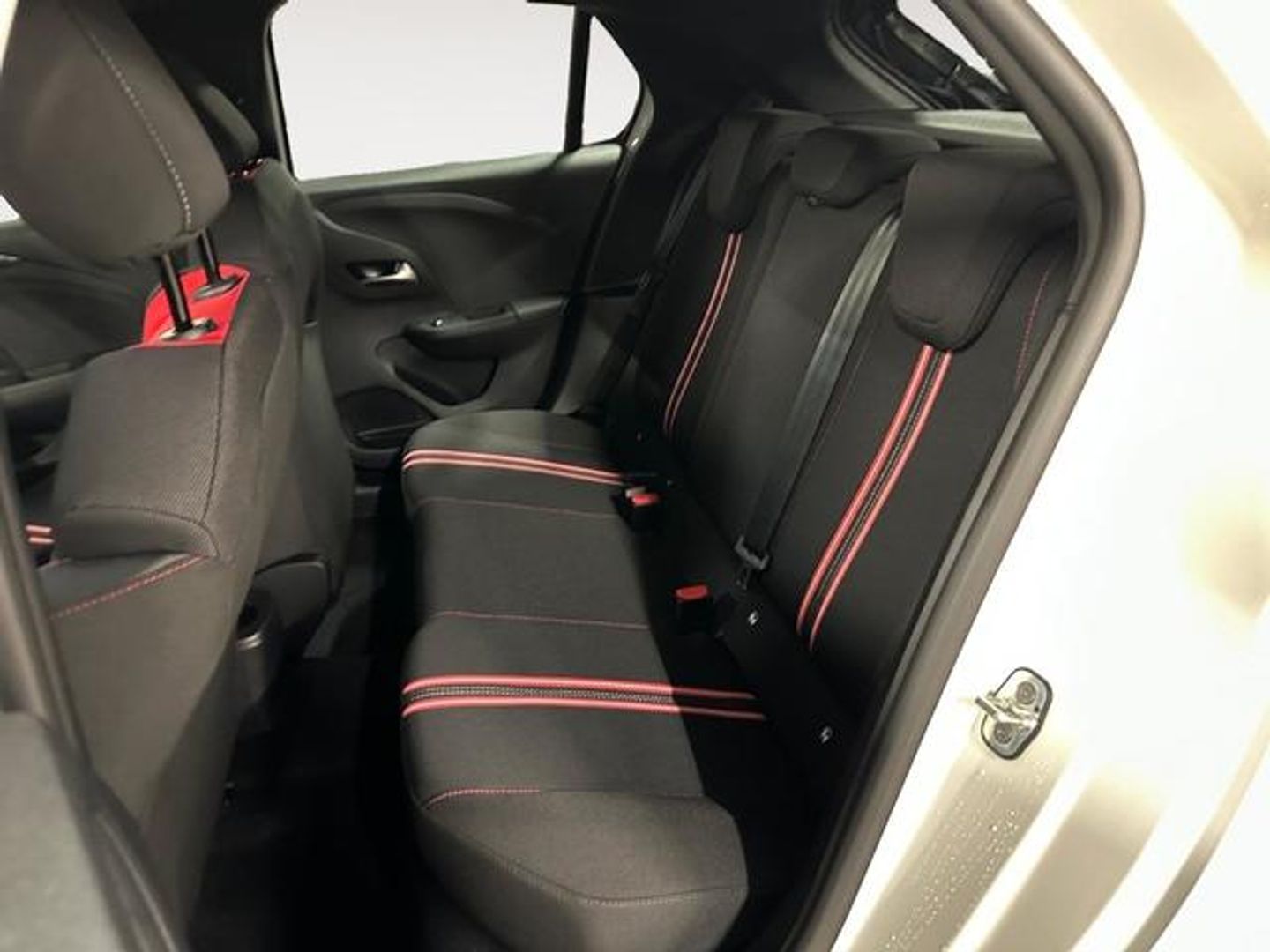 Opel Corsa 1.2 T XHL Yes eDCT 74 kW (100 CV)