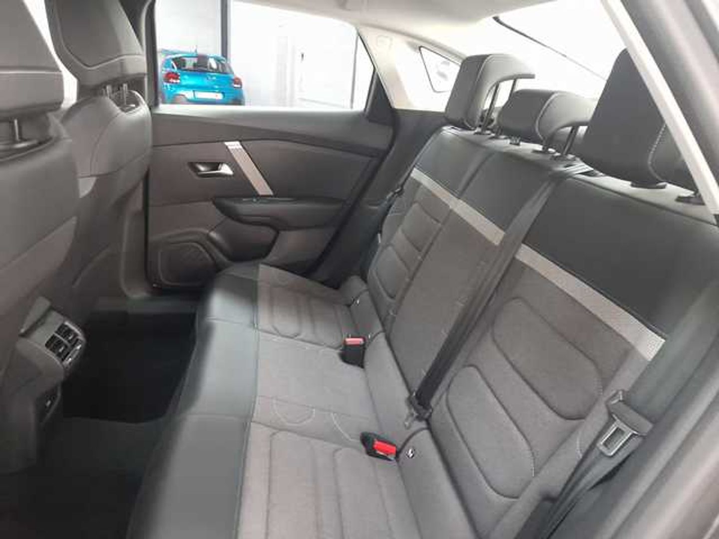 Citroen C4 X PureTech 130 S&S Plus EAT8 96 kW (131 CV)