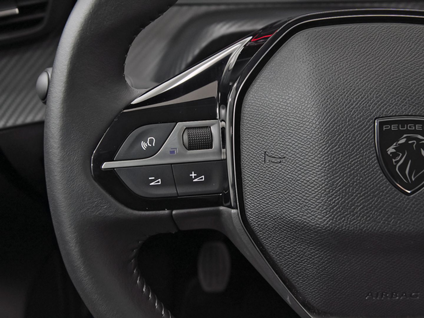 Peugeot 208 PureTech 100 Active 75 kW (100 CV)