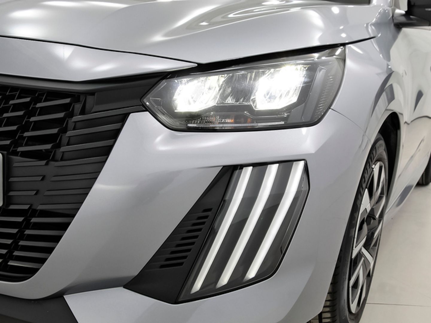 Peugeot 208 PureTech 100 Active 75 kW (100 CV)