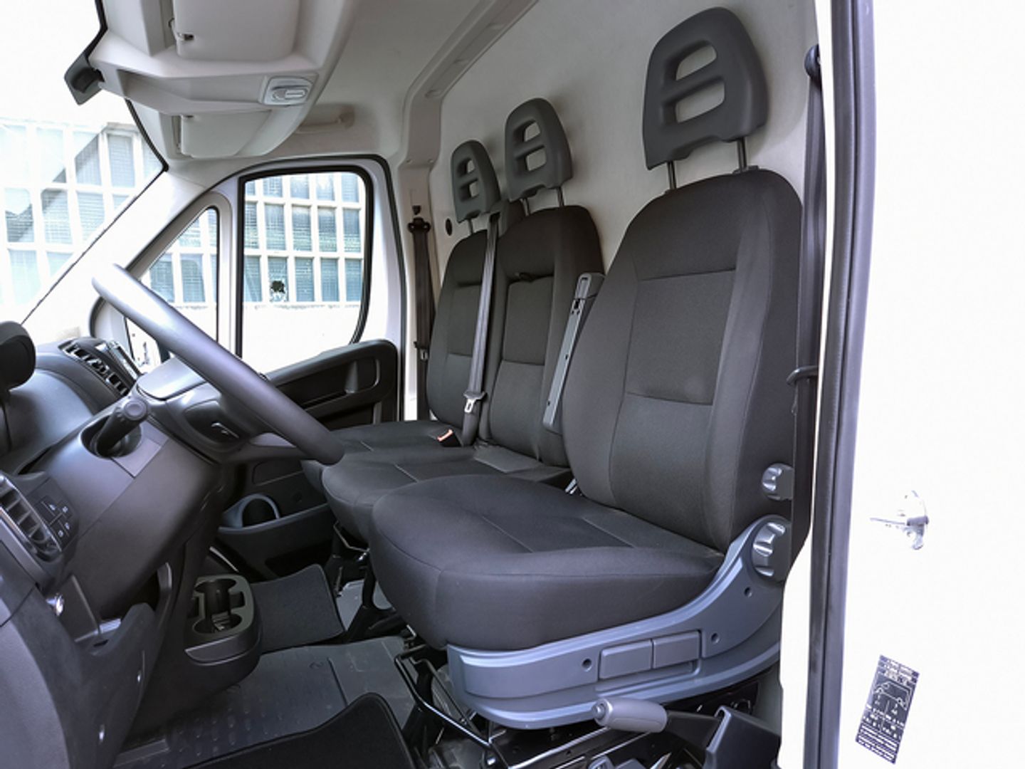 Fiat Ducato Furgon 2.3 Multijet 33 L2H2 103 kW (140 CV)