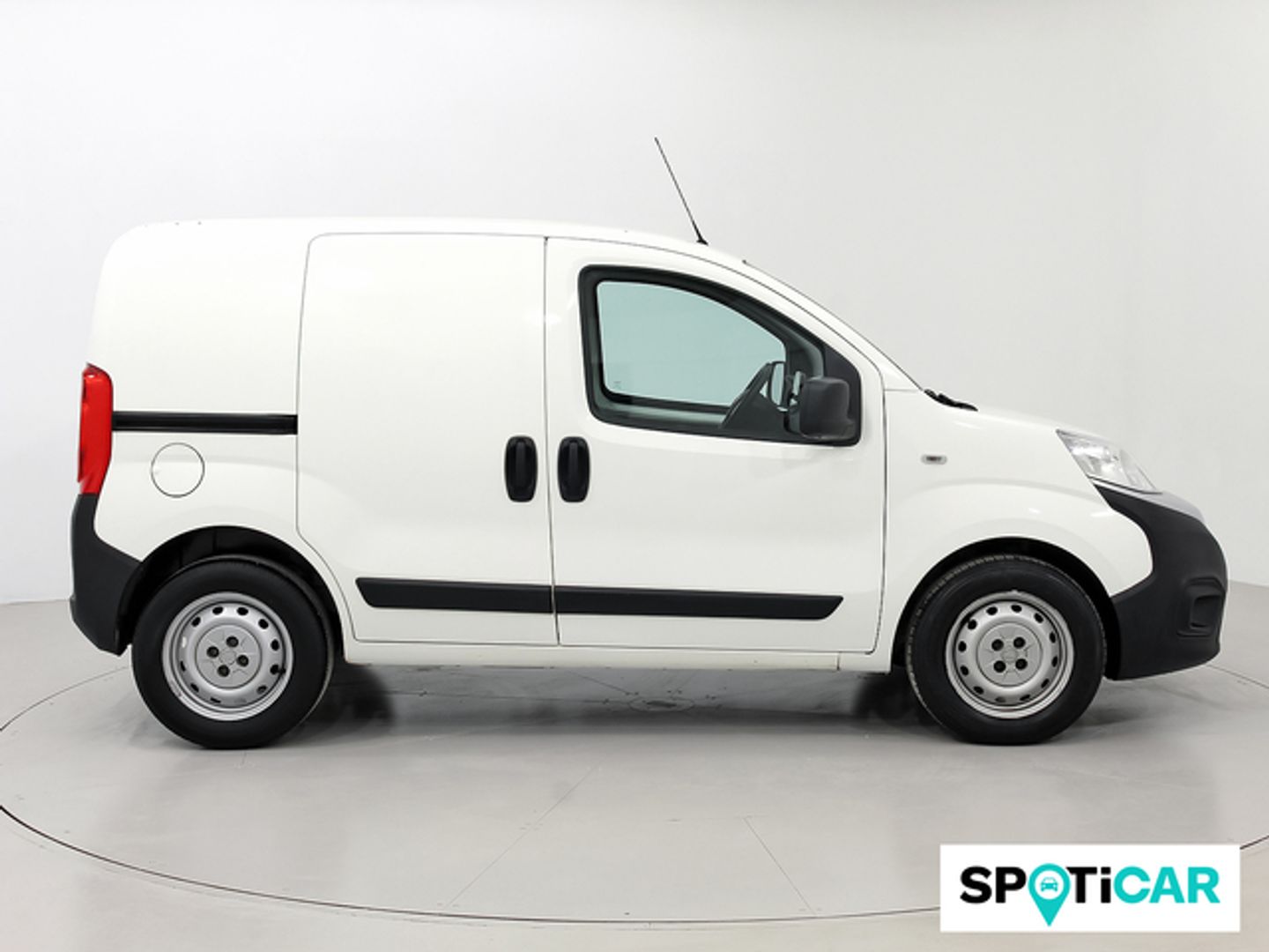 Fiat Fiorino Cargo Furgon 1.3 Multijet SX N1 70 kW (95 CV)