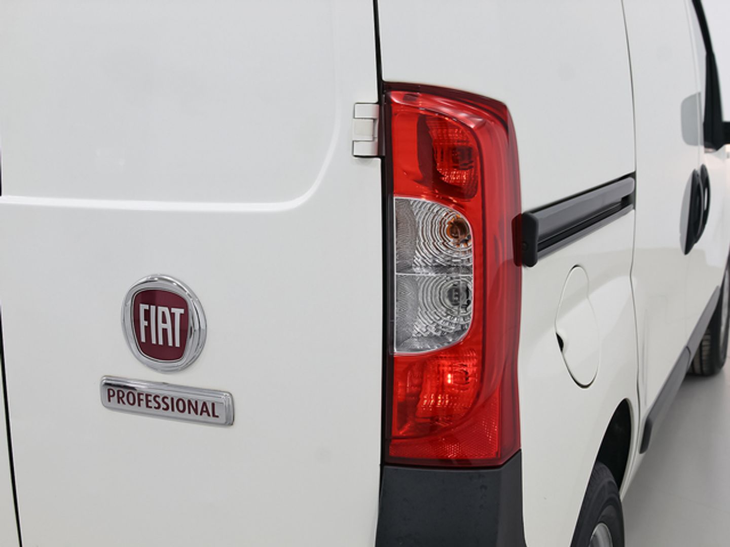 Fiat Fiorino Cargo Furgon 1.3 Multijet SX N1 70 kW (95 CV)
