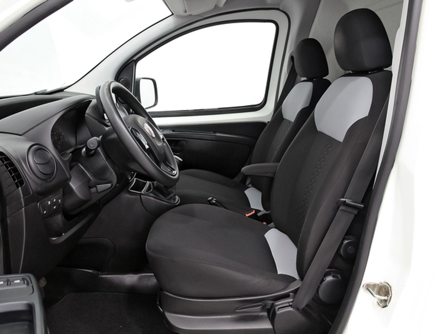Fiat Fiorino Cargo Furgon 1.3 Multijet SX N1 70 kW (95 CV)