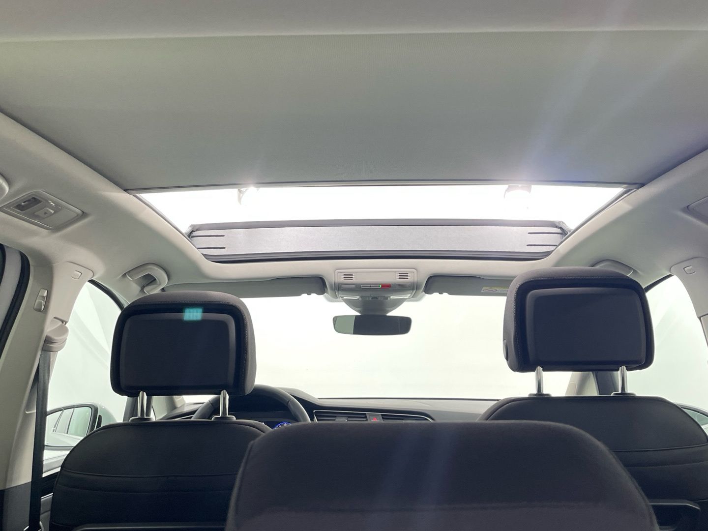 Volkswagen Touran R-Line 1.5 TSI 110 kW (150 CV) DSG