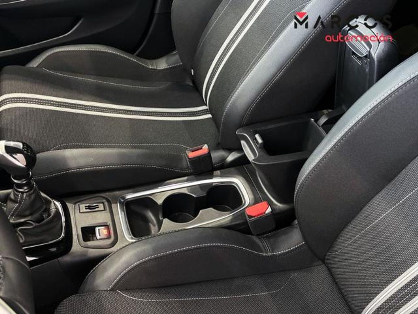 Opel Corsa 1.2T XHT GS 74 kW (100 CV)
