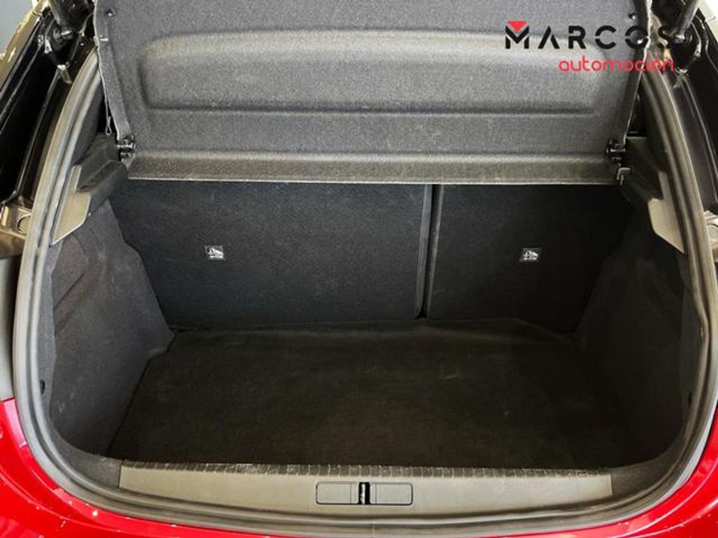 Opel Corsa 1.2T XHT GS 74 kW (100 CV)