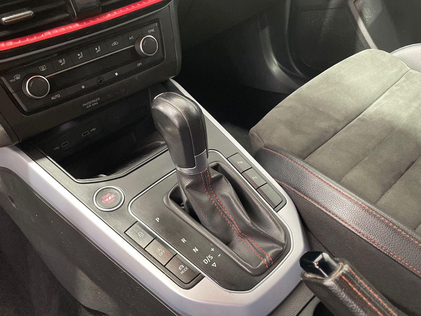 SEAT Arona 1.0 TSI S&S FR Plus DSG 81 kW (110 CV)