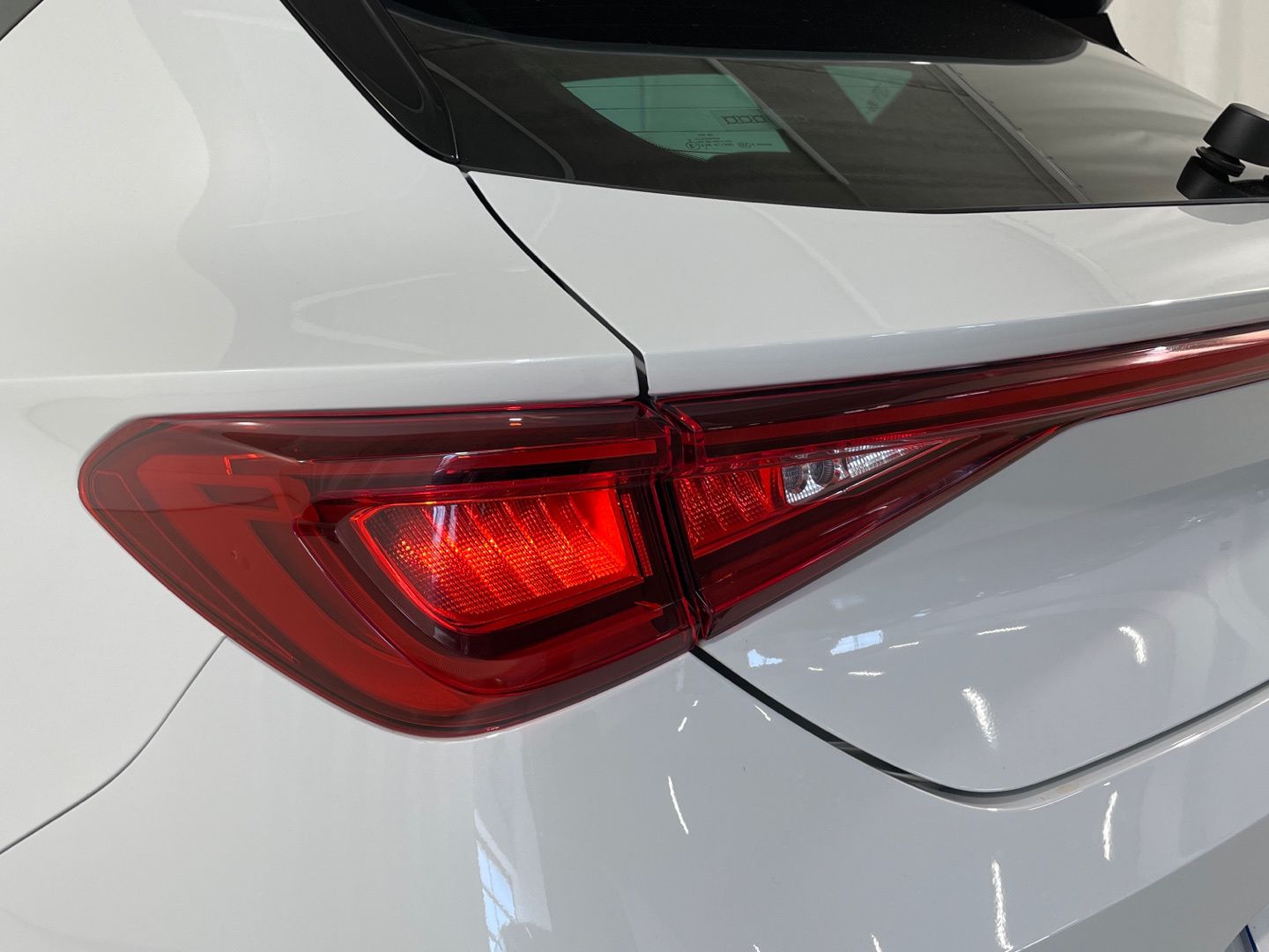 SEAT León 1.5 eTSI S&S FR Special Edition Vision DSG 110 kW (150 CV)