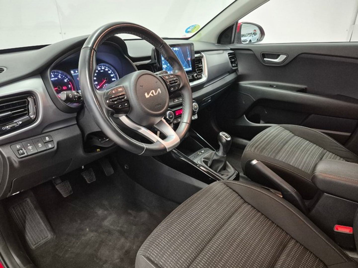 Kia Stonic 1.0 T-GDi MHEV Drive iMT 74 kW (100 CV)
