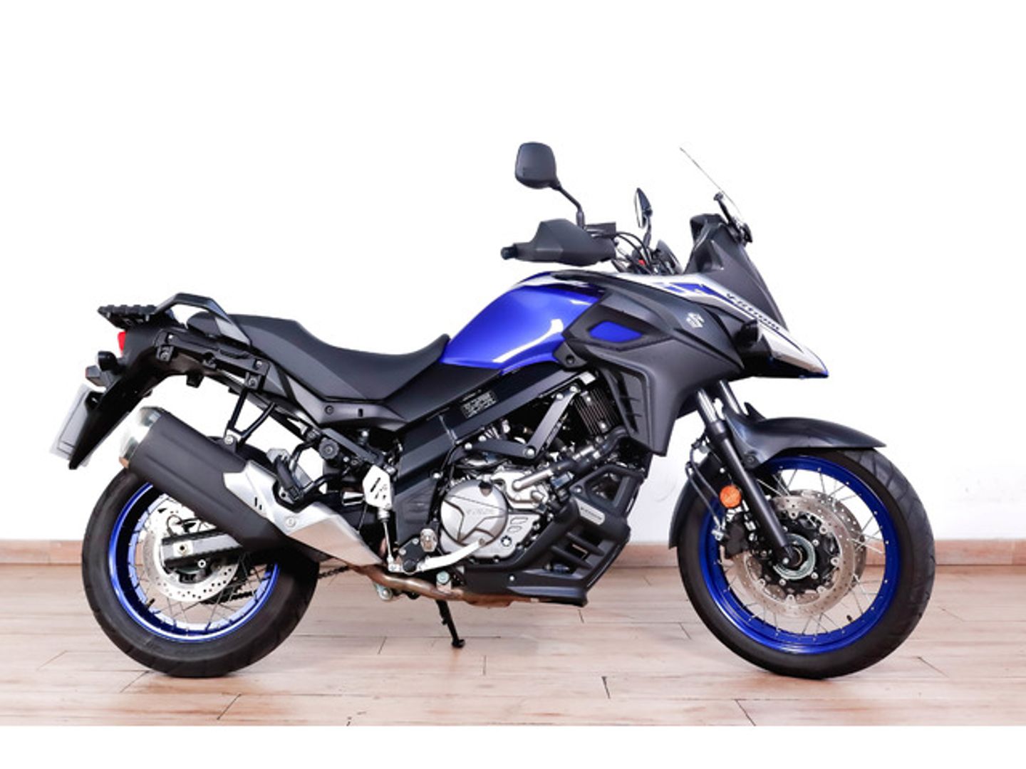 Suzuki V-Strom 650 Azul Motorcycle