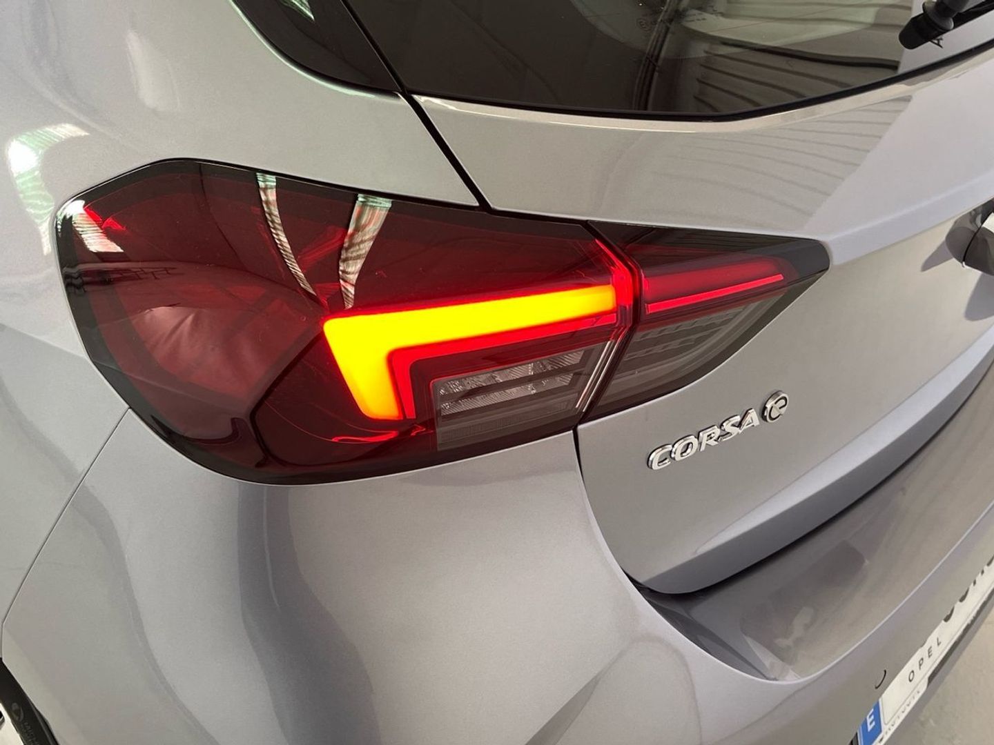 Opel Corsa-e 50kWh GS 100 kW (136 CV)