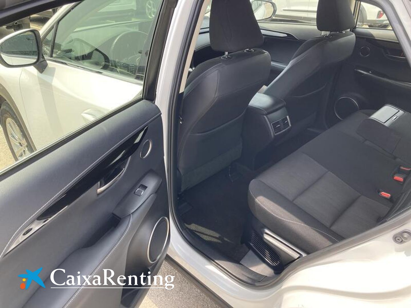 Lexus NX 300h Business Navigation 2WD 145 kW (197 CV)