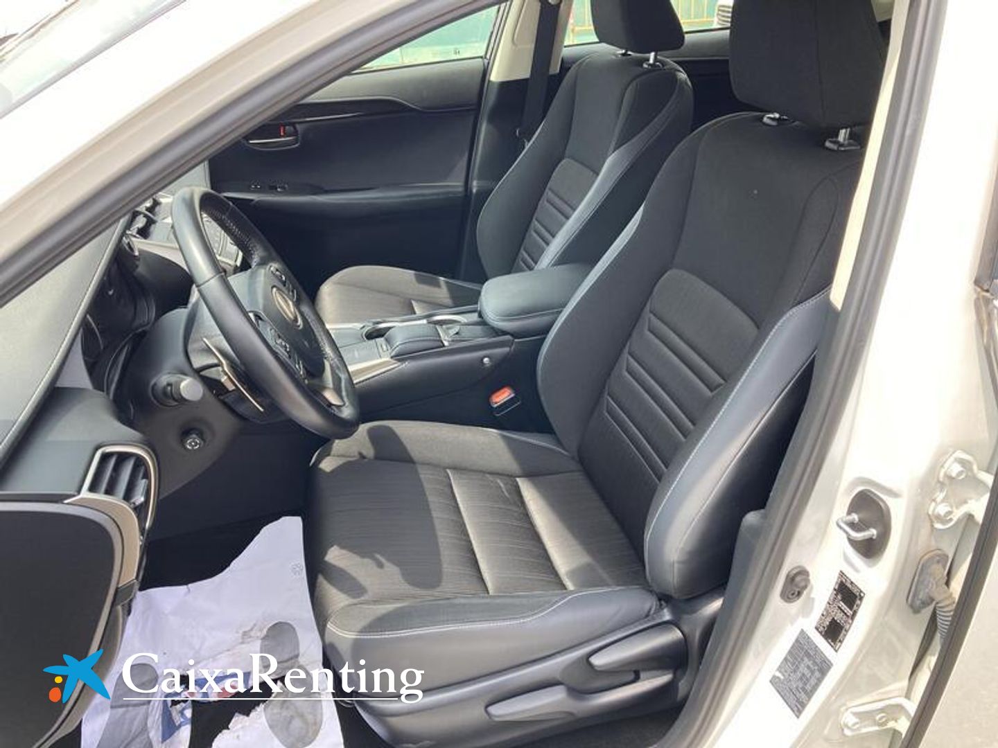 Lexus NX 300h Business Navigation 2WD 145 kW (197 CV)