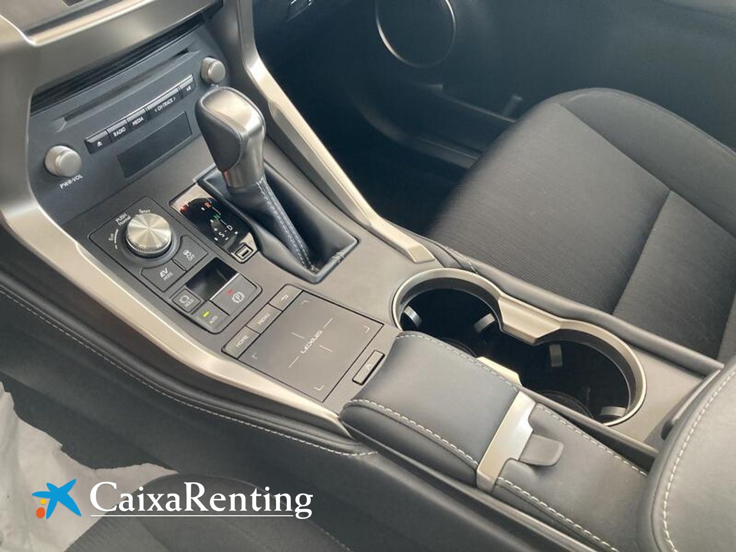 Lexus NX 300h Business Navigation 2WD 145 kW (197 CV)