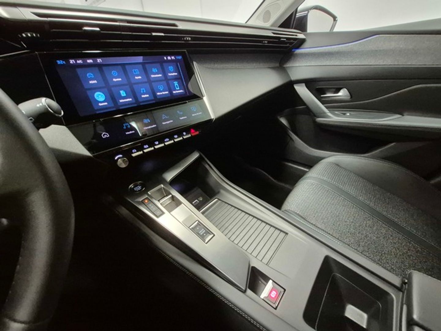 Peugeot 308 BlueHDi 130 S&S Allure EAT8 96 kW (130 CV)