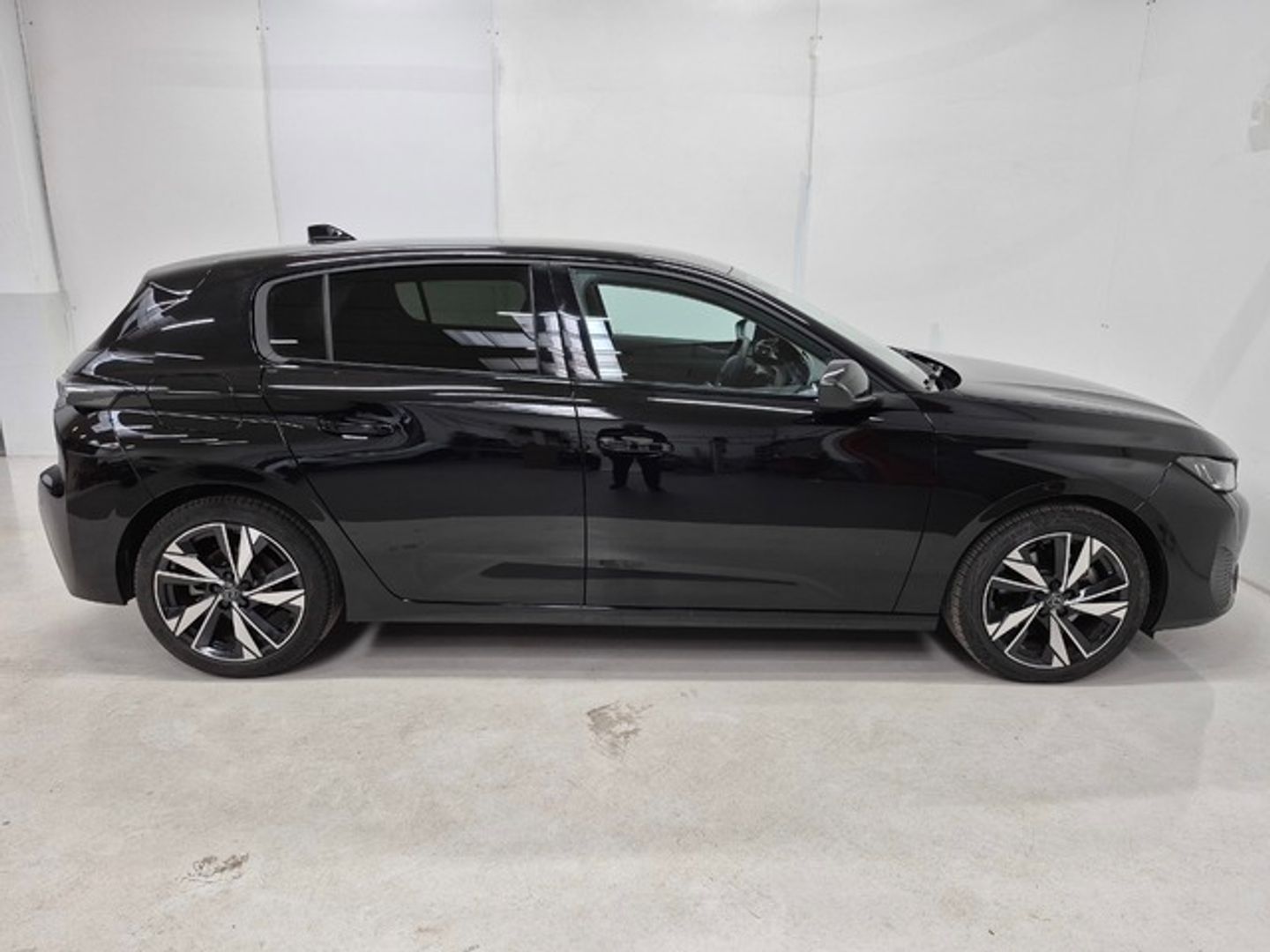 Peugeot 308 BlueHDi 130 S&S Allure EAT8 96 kW (130 CV)