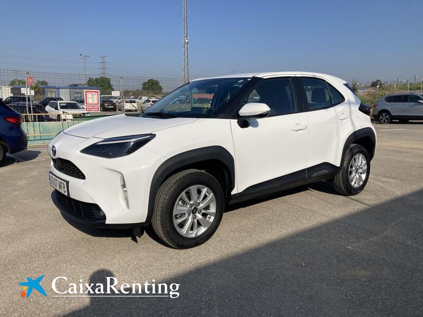 Toyota Yaris Cross 120H Business Plus 85 kW (116 CV) Blanco SUV