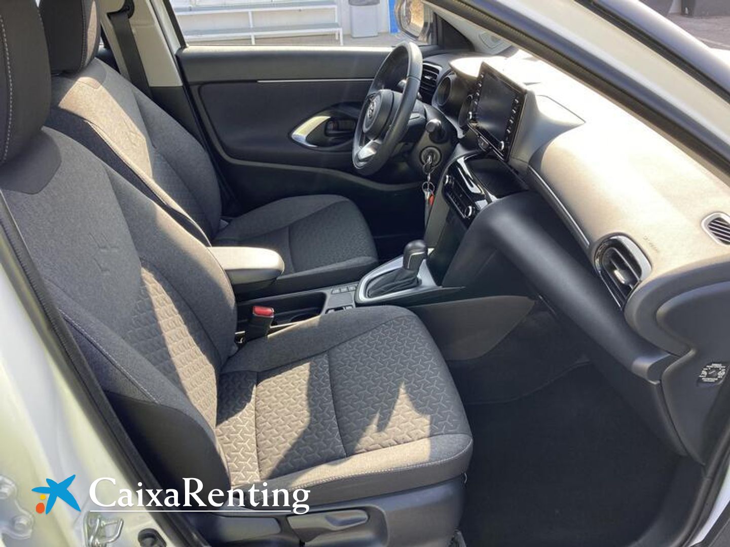 Toyota Yaris Cross 120H Business Plus 85 kW (116 CV)