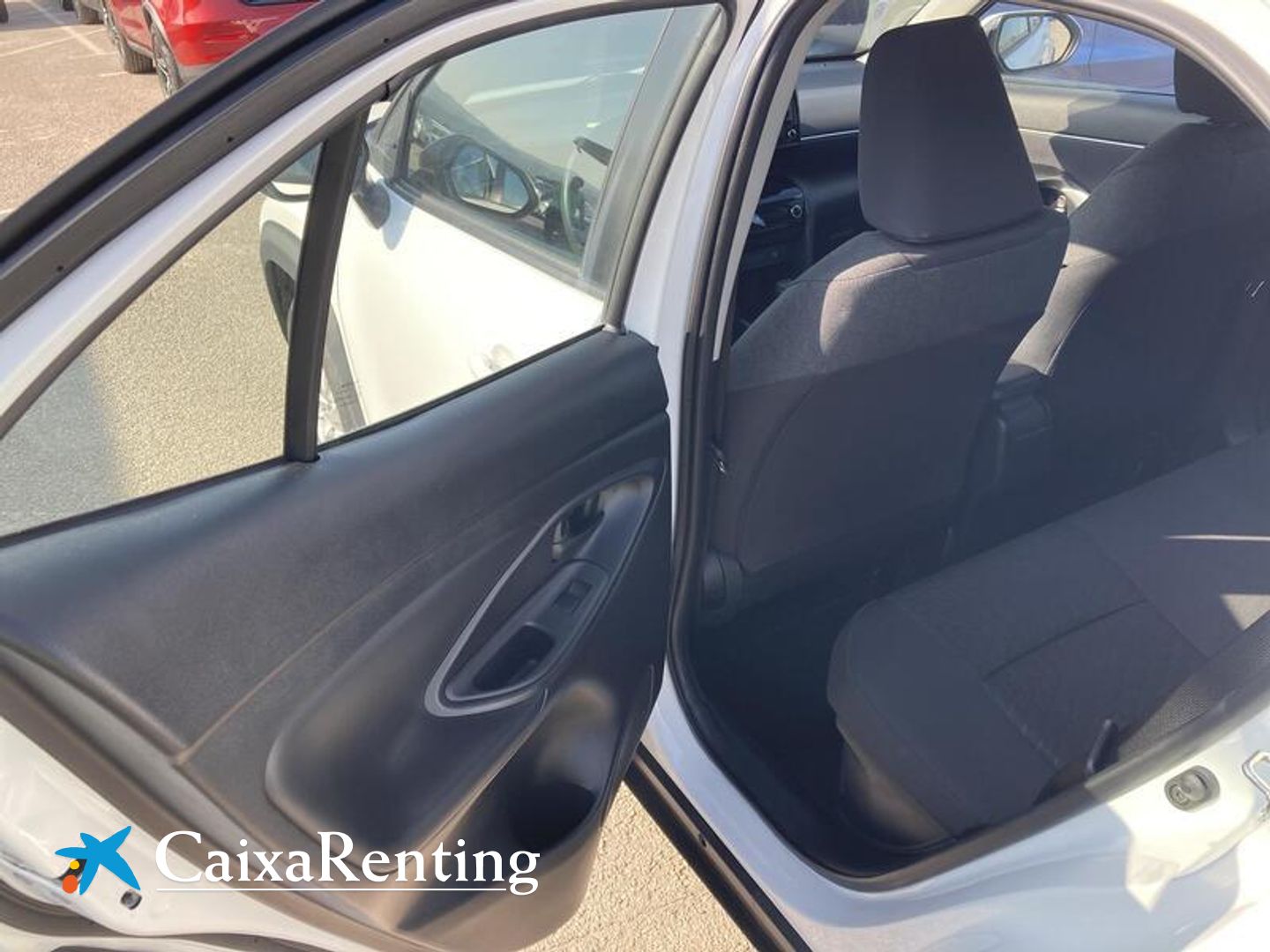 Toyota Yaris Cross 120H Business Plus 85 kW (116 CV)