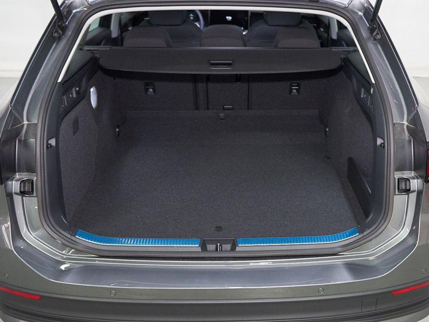 Volkswagen Passat Variant eHybrid PHEV 150 kW (204 CV) DSG