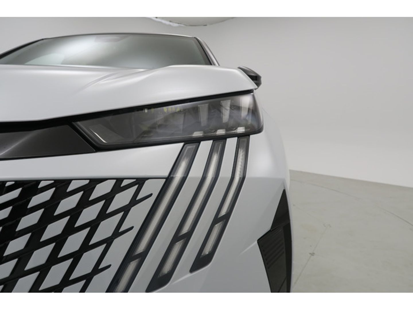 Peugeot e-3008 Eléctrico GT 157 kW (214 CV)
