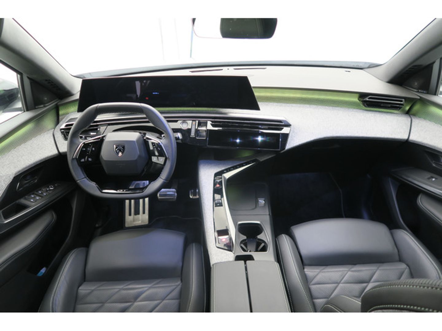 Peugeot e-3008 Eléctrico GT 157 kW (214 CV)
