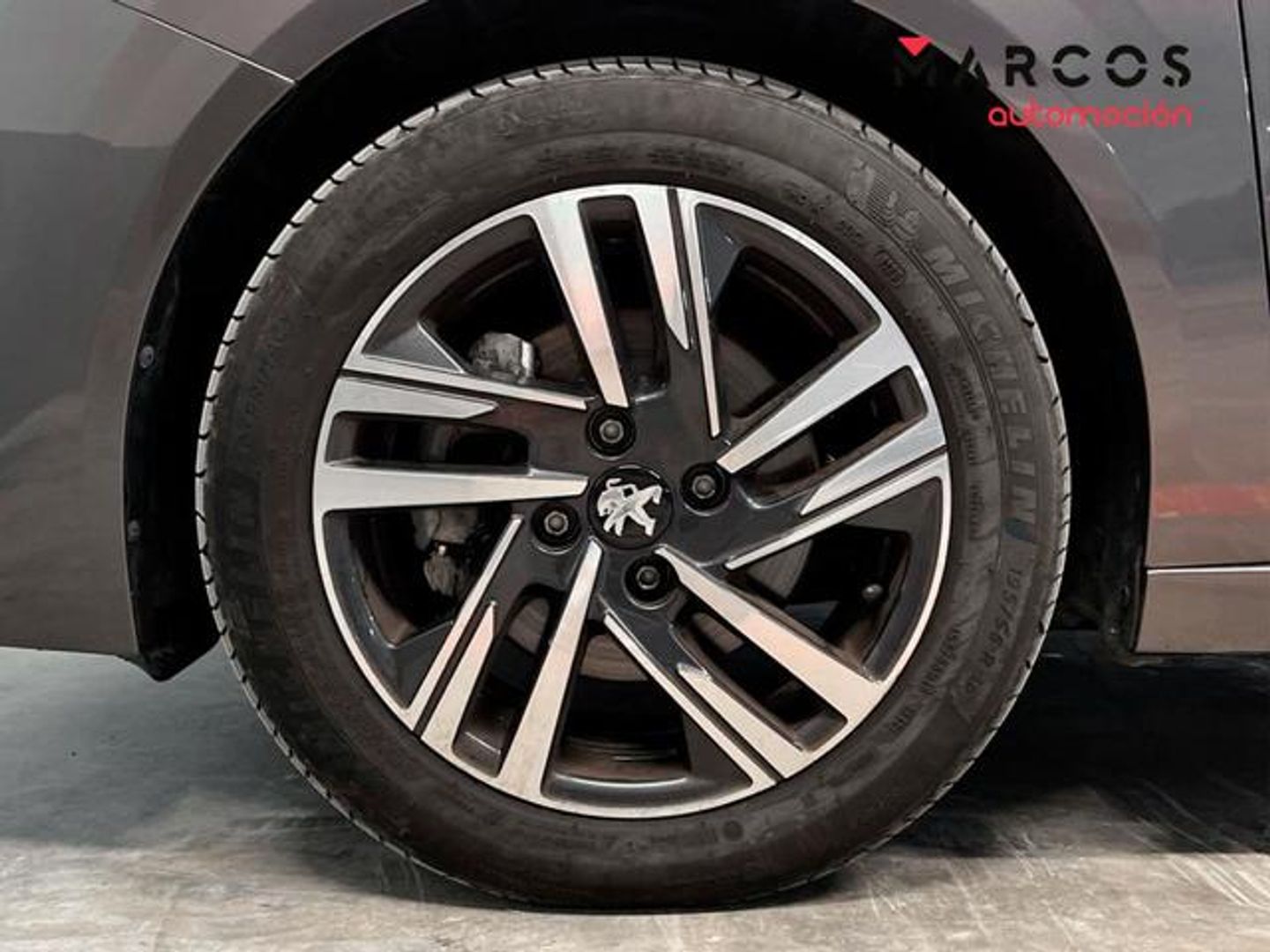 Peugeot 208 PureTech 100 Allure 75 kW (100 CV)